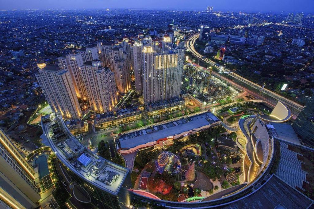 108 Hotel By Him Jakarta Eksteriør billede